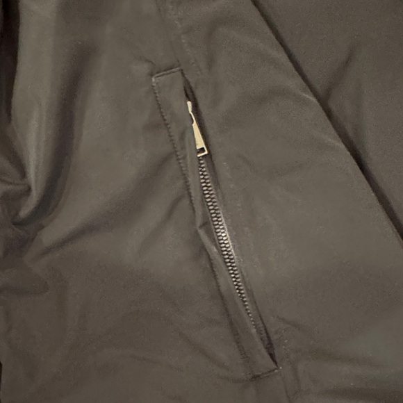 Babaton Black Puffer Coat with Faux Fur Trim Aritzia - Picture 3 of 11